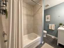 518 CANNON STREET E | Hamilton Ontario | Slide Image Thirteen