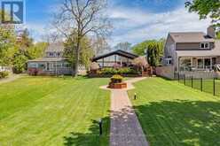 229 LAKE DRIVE N | Georgina Ontario | Slide Image Eight