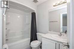 28 CANARY GRASS BOULEVARD | Hamilton Ontario | Slide Image Twenty-nine