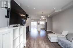 28 CANARY GRASS BOULEVARD | Hamilton Ontario | Slide Image Eight