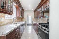 24 KINDLE COURT | Brampton Ontario | Slide Image Nine