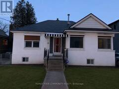 54 ASH CRESCENT Toronto Ontario, M8W 1E6