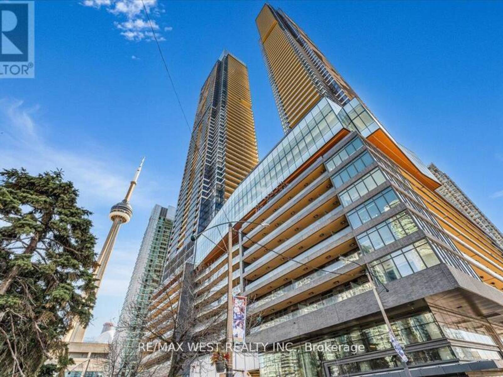 5709 - 1 CONCORD CITYPLACE WAY, Toronto, Ontario M5V 0X3
