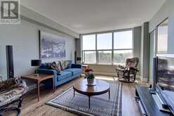 603 - 250 DAVIS DRIVE | Newmarket Ontario | Slide Image Eleven