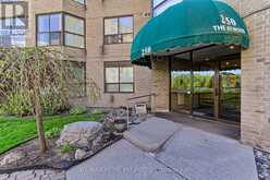 603 - 250 DAVIS DRIVE | Newmarket Ontario | Slide Image Two
