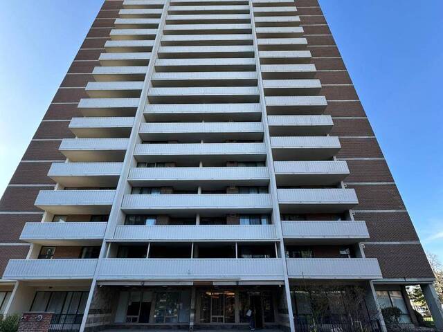 1504 - 10 TANGREEN COURT Toronto Ontario, M2M 4B9 - 3 Bedrooms Condo For Sale