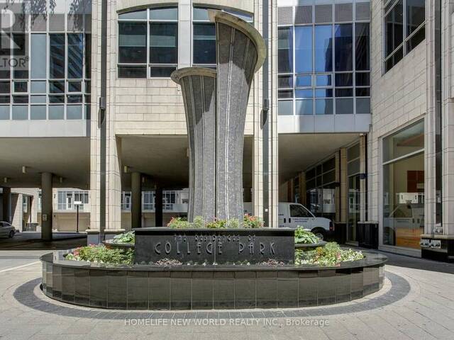 3305 - 761 BAY STREET Toronto Ontario, M5G 2R2 - 3 Bedrooms Condo For Sale