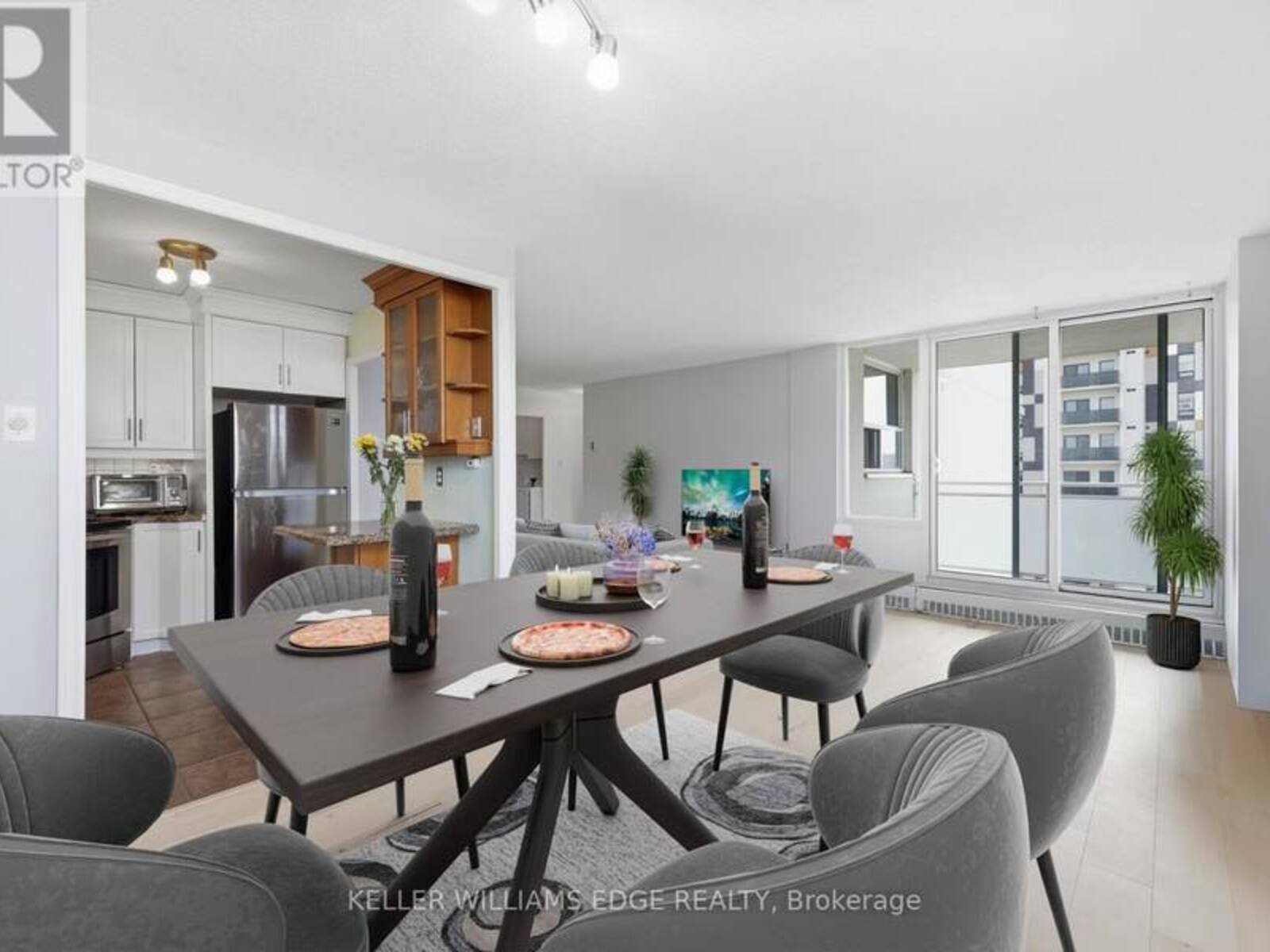 703 - 2345 CONFEDERATION PARKWAY, Mississauga, Ontario L5B 2H3