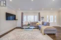 215 WILLOW DRIVE | Georgina Ontario | Slide Image Twelve