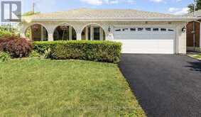 58 CENTENNIAL PARKWAY S | Hamilton Ontario | Slide Image Three