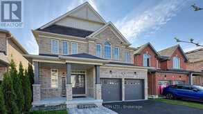 36 LAMPKIN STREET | Georgina Ontario | Slide Image Two