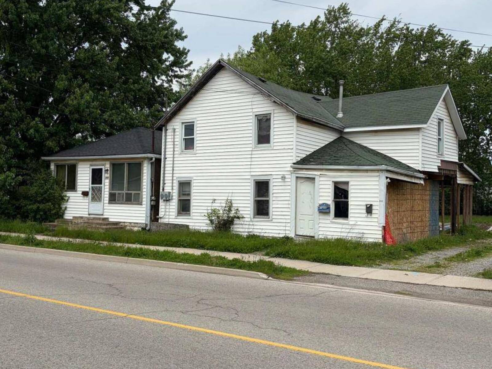 264 GILMORE ROAD, Fort Erie, Ontario L2A 2M3
