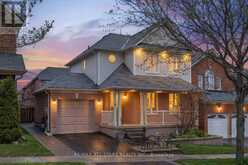 62 REDDENHURST CRESCENT | Georgina Ontario | Slide Image One