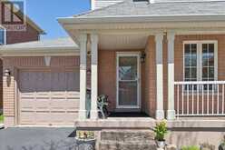 62 REDDENHURST CRESCENT | Georgina Ontario | Slide Image Three
