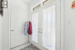 384 KENNEDY CIRCLE W | Milton Ontario | Slide Image Three