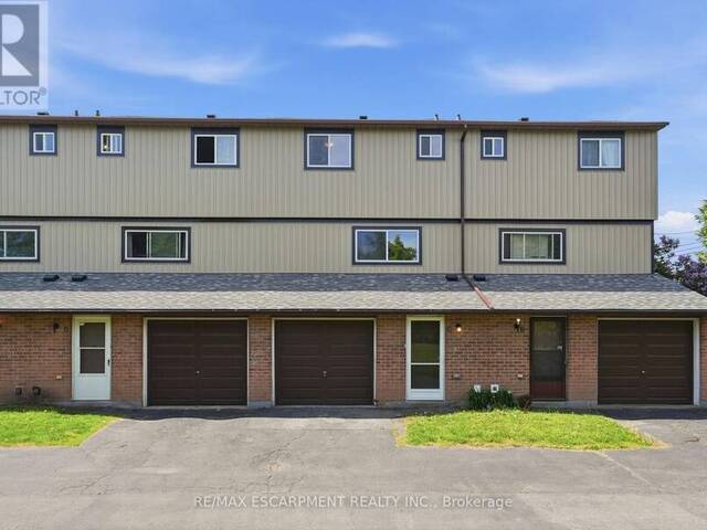 2 - 65 MOUNT ALBION ROAD Hamilton Ontario, L8K 5S5 - 3 Bedrooms Condo For Sale
