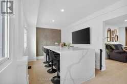 834 BEACH BOULEVARD | Hamilton Ontario | Slide Image Twelve