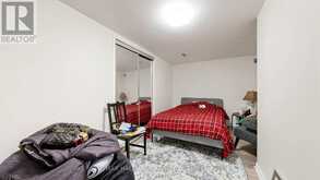 46 COLLINS CRESCENT | Aurora Ontario | Slide Image Thirty