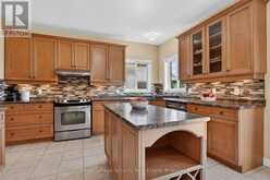 37 FREDONIA CRESCENT | St. Catharines Ontario | Slide Image Thirteen