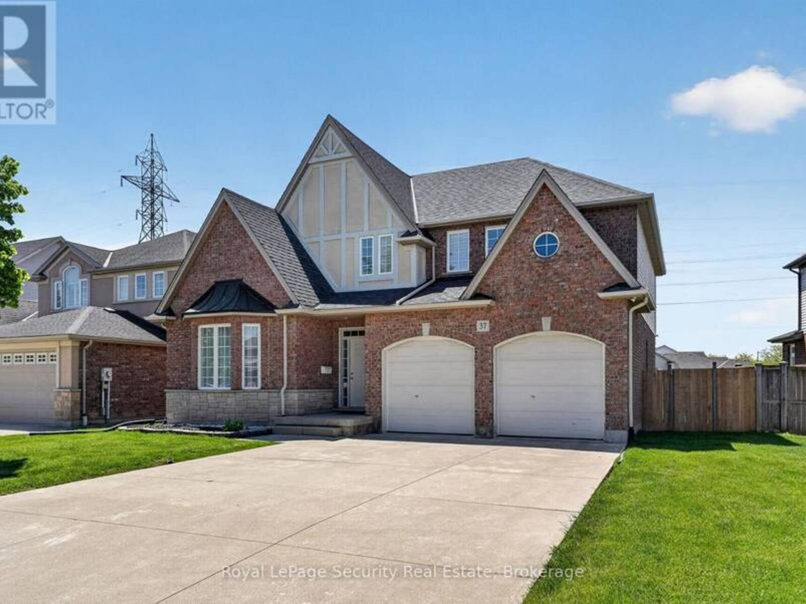 37 FREDONIA CRESCENT, St. Catharines, Ontario L2S 4C3