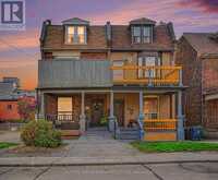 560 INDIAN GROVE | Toronto Ontario | Slide Image Forty-seven