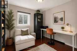 560 INDIAN GROVE | Toronto Ontario | Slide Image Eighteen