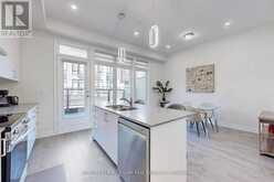 16 CREDIT LANE | Richmond Hill Ontario | Slide Image Eleven