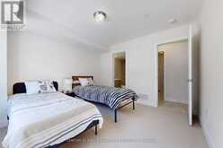 16 CREDIT LANE | Richmond Hill Ontario | Slide Image Sixteen