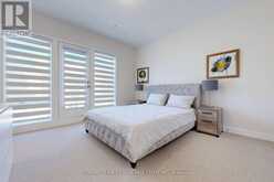 16 CREDIT LANE | Richmond Hill Ontario | Slide Image Nineteen