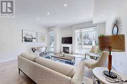16 CREDIT LANE | Richmond Hill Ontario | Slide Image Two