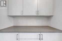 16 CREDIT LANE | Richmond Hill Ontario | Slide Image Six