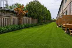 11 DAVINCI BOULEVARD | Hamilton Ontario | Slide Image Thirty