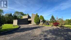 10638 WILLOUGHBY DRIVE | Niagara Falls Ontario | Slide Image One