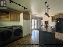 8 SORA DRIVE | Mississauga Ontario | Slide Image Seven
