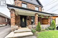 16 EASTWOOD AVENUE | Toronto Ontario | Slide Image Four
