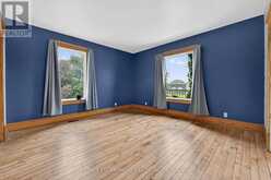 1054 TOWNLINE ROAD E | Canfield Ontario | Slide Image Nine