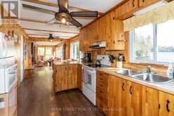 1146 FARMER HAYS DRIVE | Lake of Bays Ontario | Slide Image Ten