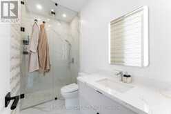 52 WILDWOOD AVENUE | Richmond Hill Ontario | Slide Image Thirty