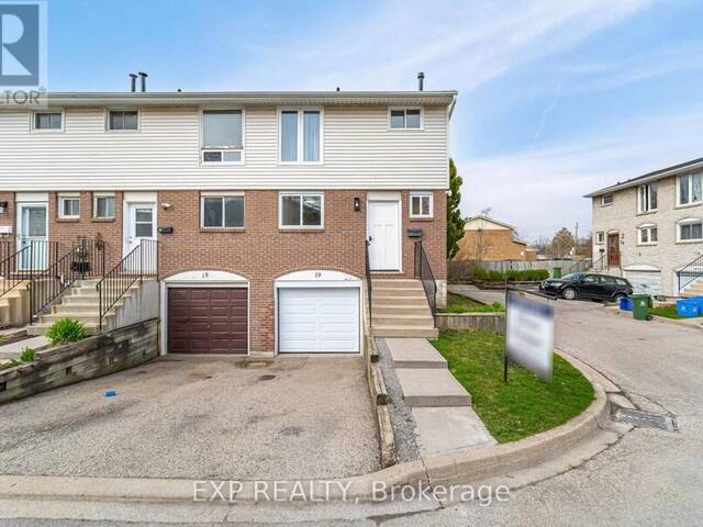 19 - 120 QUIGLEY ROAD Hamilton Ontario, L8K 6L4 - 3 Bedrooms Condo For Sale