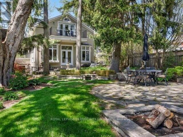 41 KENNEDY STREET W Aurora Ontario, L4G 2L6 - 3 Bedrooms Home For Sale