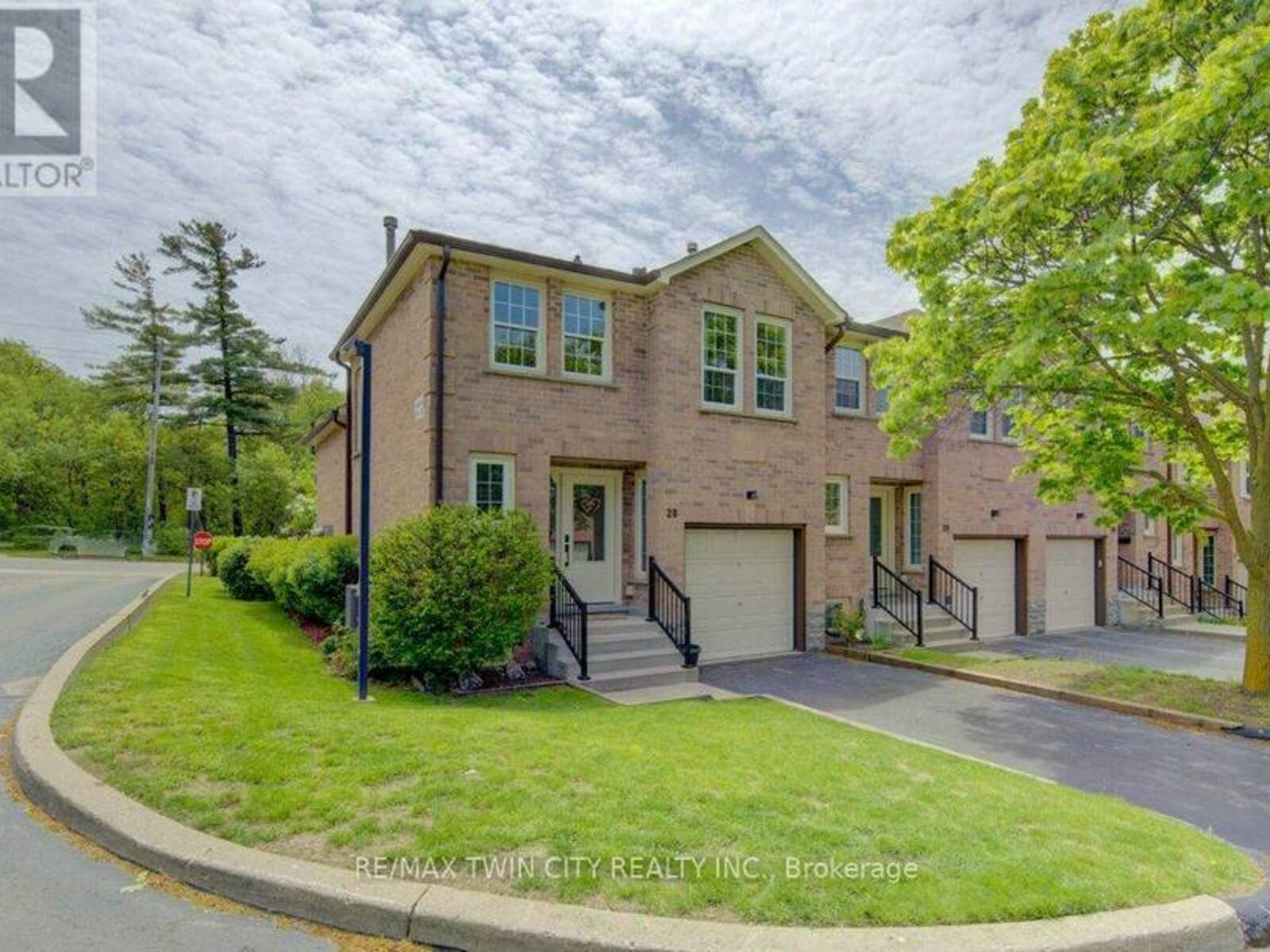 28 - 375 HOLIDAY INN DRIVE, Cambridge, Ontario N3C 3P6