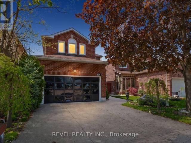 1263 BANTHAM STREET Mississauga Ontario, L5V 1Y8 - 3 Bedrooms Home For Sale