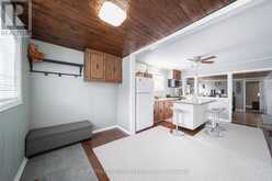 74 DE LA SALLE BOULEVARD | Georgina Ontario | Slide Image Seventeen