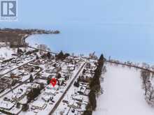 74 DE LA SALLE BOULEVARD | Georgina Ontario | Slide Image Thirty-one
