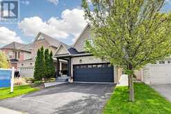 4176 SAUNDERS CRESCENT | Burlington Ontario | Slide Image One