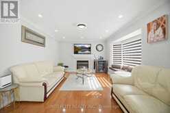 14 MALDIVES CRESCENT | Brampton Ontario | Slide Image Eight