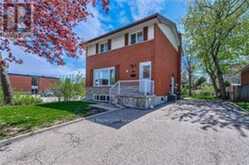 37 GOTTSCHEER COURT | Kitchener Ontario | Slide Image One