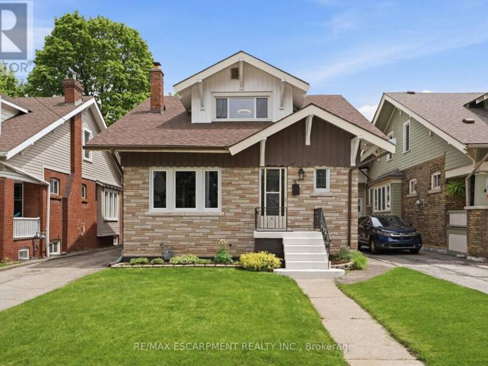 167 BALMORAL AVENUE, Hamilton, Ontario L8M 3K2