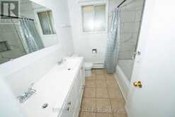 536 GLEN FORREST BOULEVARD | Waterloo Ontario | Slide Image Twelve