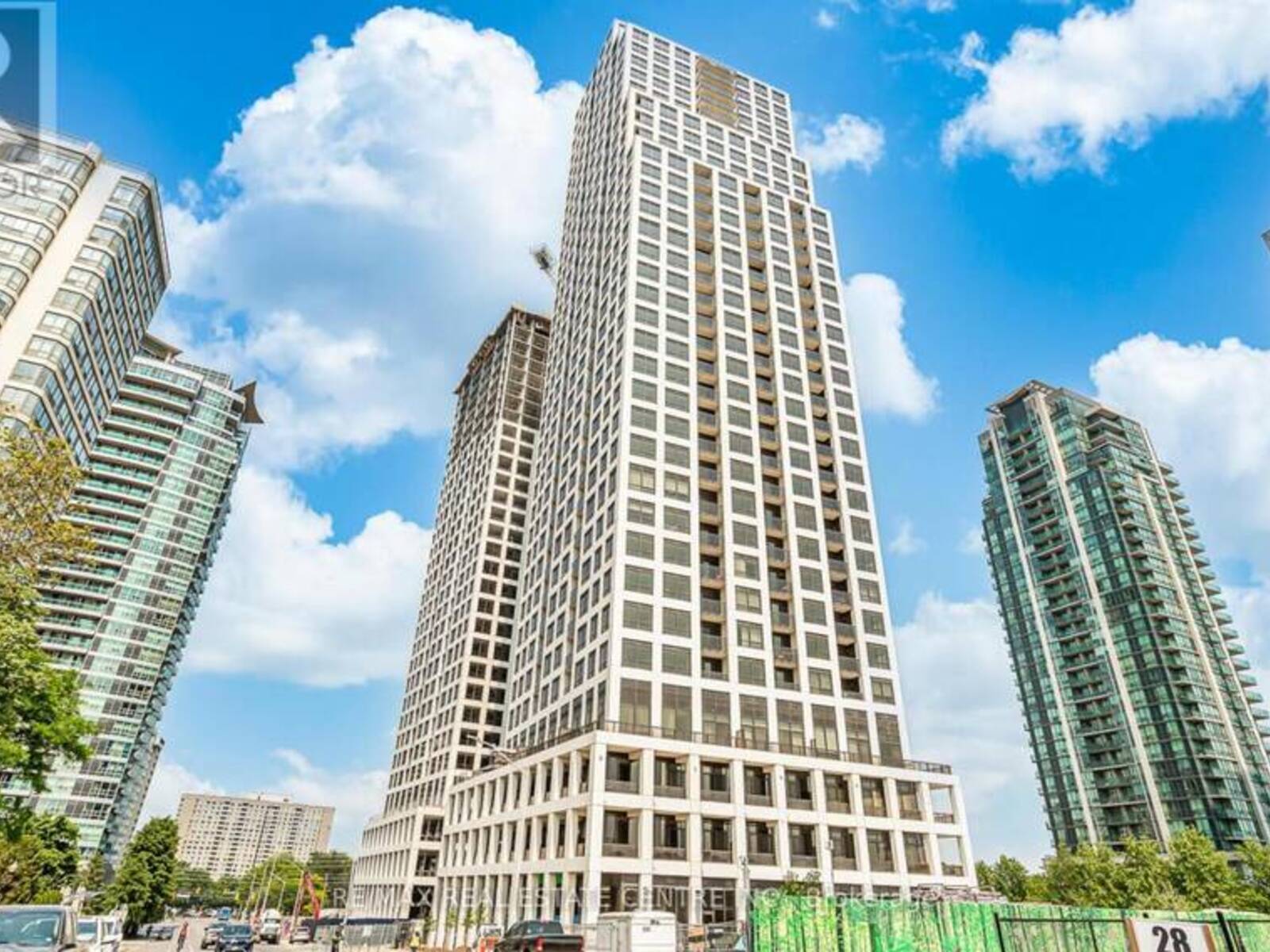 1610 - 36 ELM DRIVE W, Mississauga, Ontario L5B 1L9